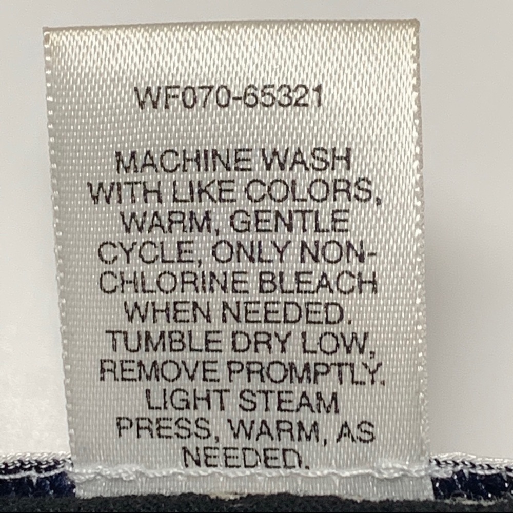 Pendleton Long Sleeve Button Down Size 1x Black - image 5